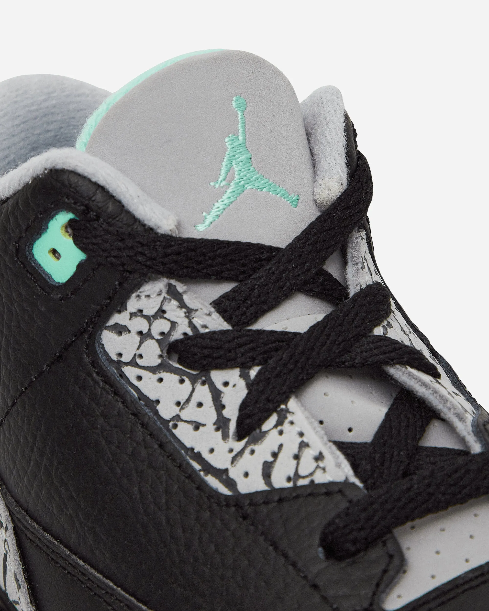 Air Jordan 3 Retro (TD) Sneakers Black / Green Glow