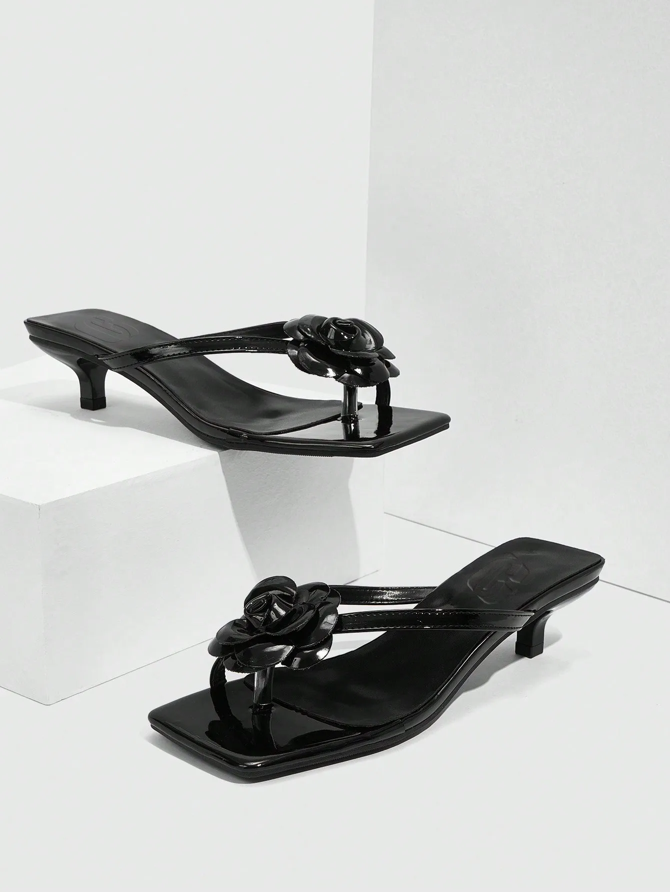 CUCCOO CHICEST CUCCOO Rose Flower T-Strap High Heel Flip Flops