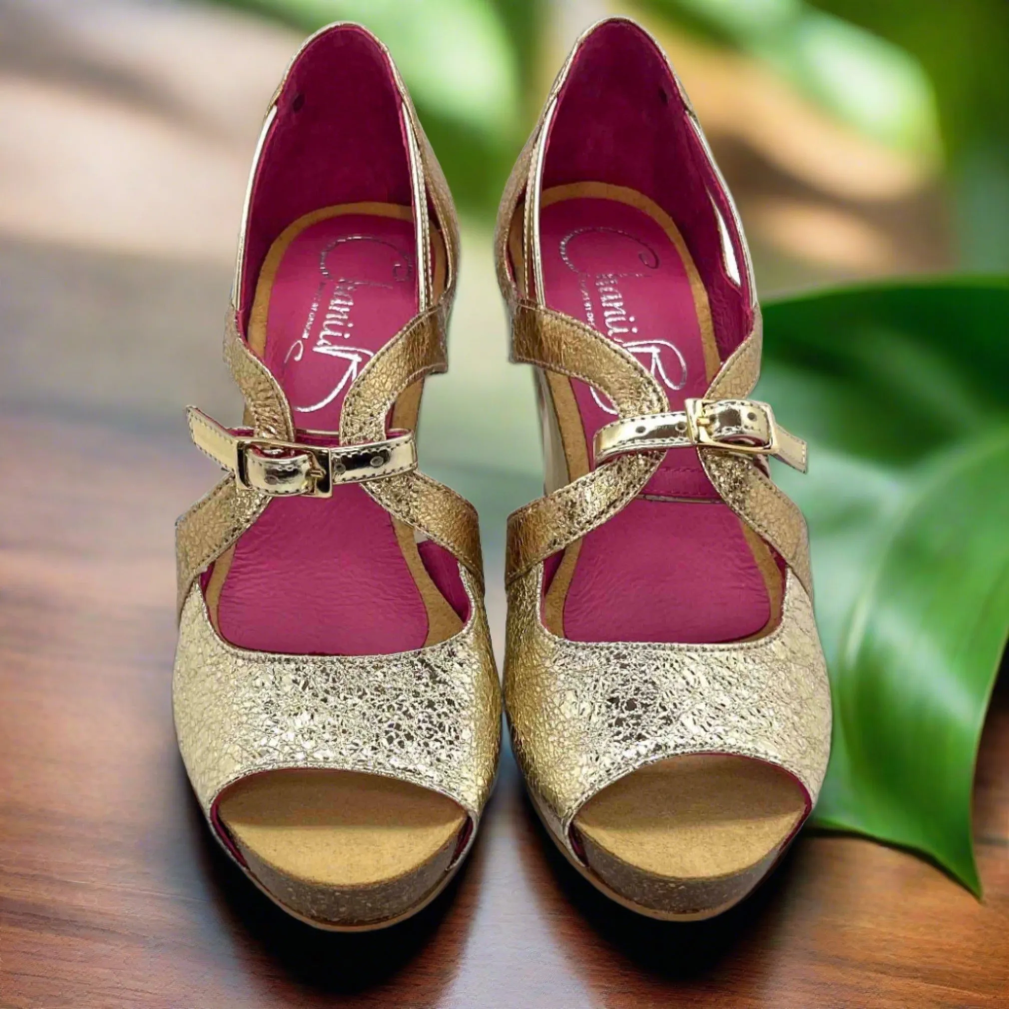 Martini- gold cork heel shoe